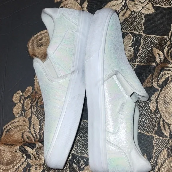 Vans Asher Deluxe Iridescent Slip-On Sneaker Size Women's 11 GUC - Picture 7 of 9